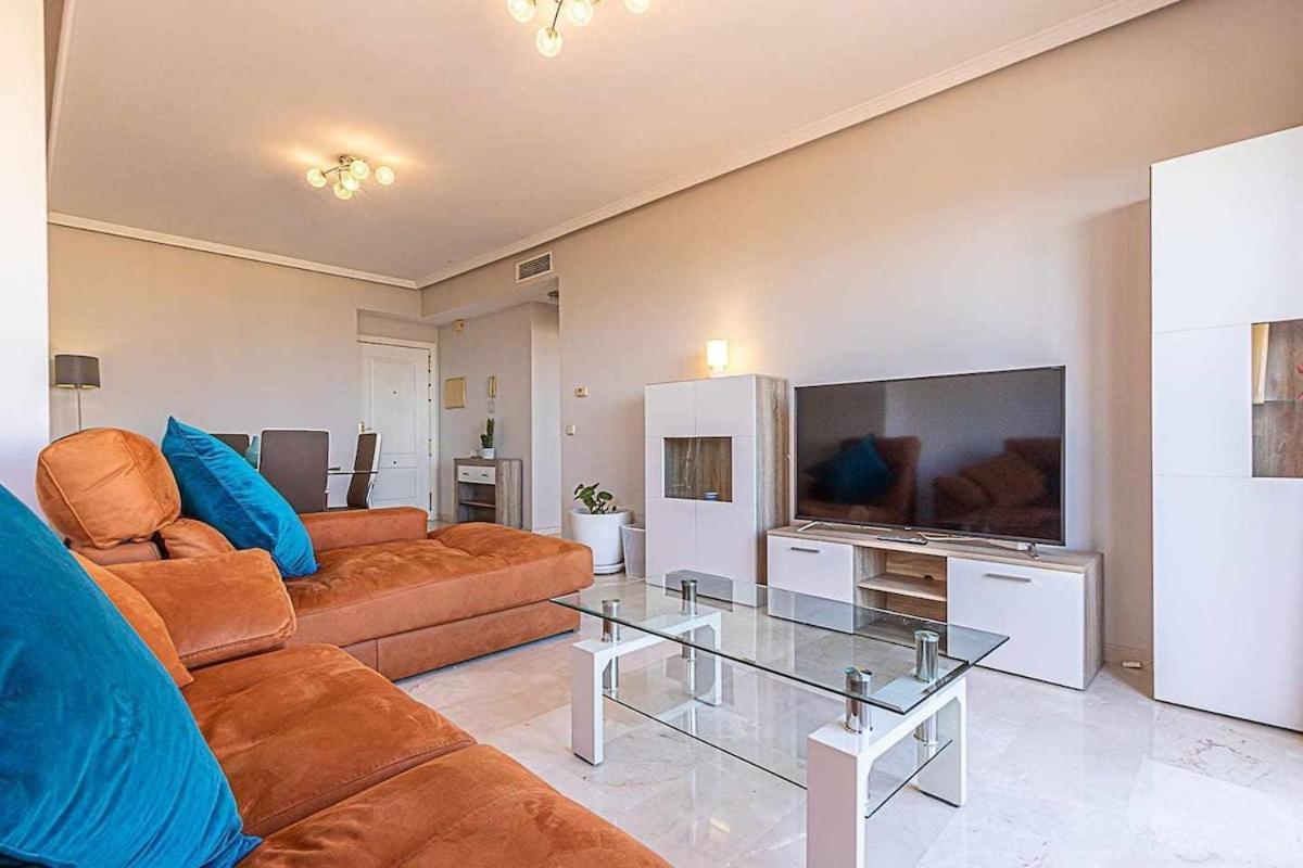 797 Holiday Rentals - Moderno Piso Para 5 Con Hermosas Vistas ベナルマデナ エクステリア 写真