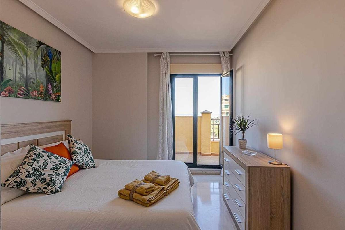 797 Holiday Rentals - Moderno Piso Para 5 Con Hermosas Vistas ベナルマデナ エクステリア 写真