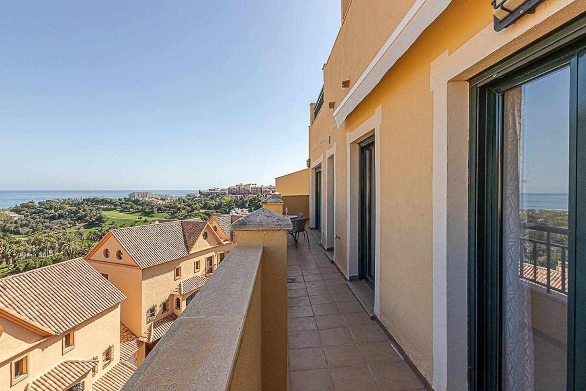 797 Holiday Rentals - Moderno Piso Para 5 Con Hermosas Vistas ベナルマデナ エクステリア 写真