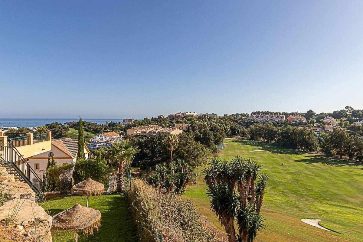 797 Holiday Rentals - Moderno Piso Para 5 Con Hermosas Vistas ベナルマデナ エクステリア 写真