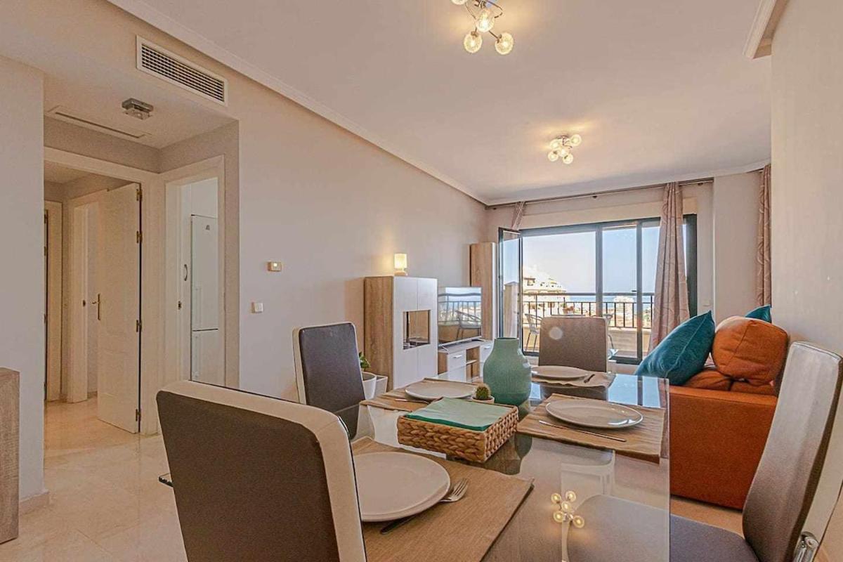 797 Holiday Rentals - Moderno Piso Para 5 Con Hermosas Vistas ベナルマデナ エクステリア 写真