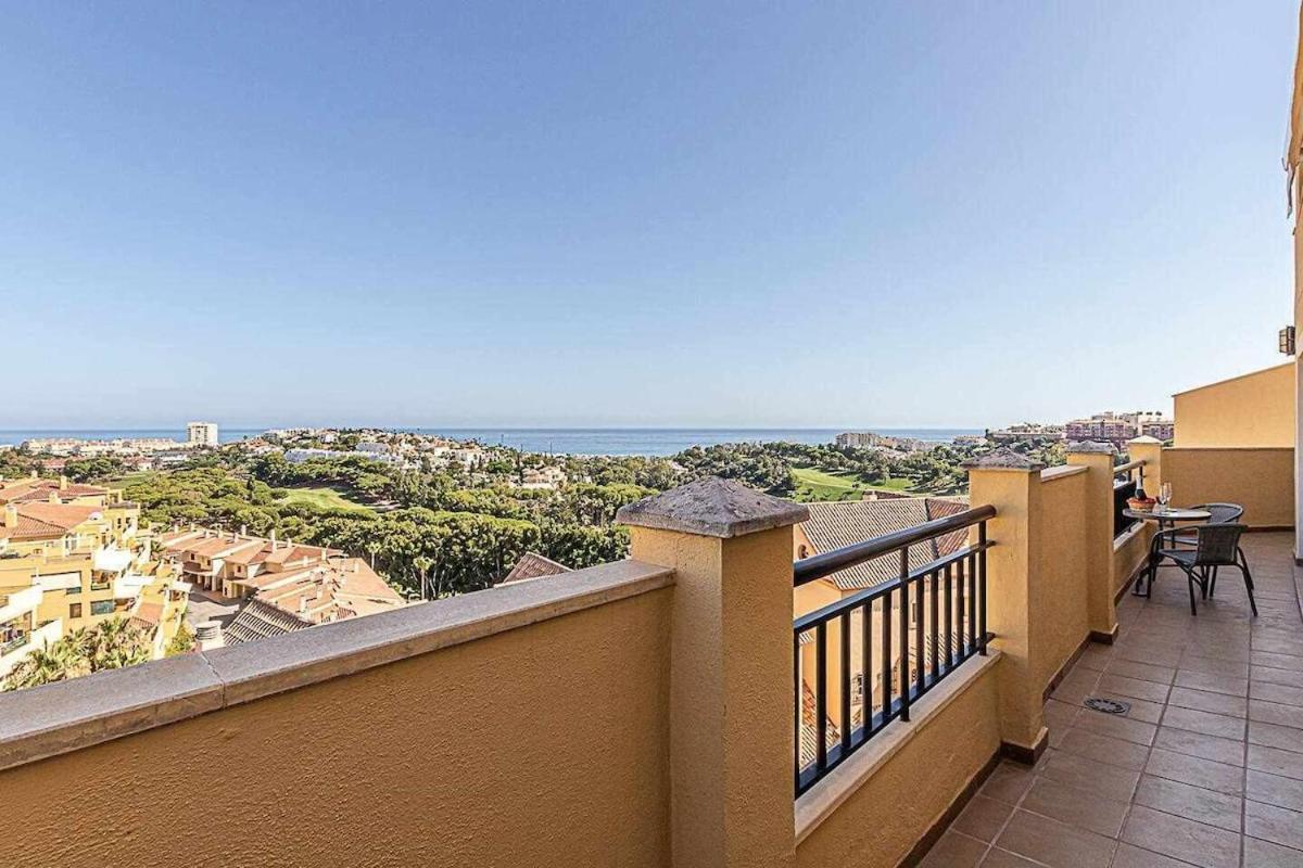 797 Holiday Rentals - Moderno Piso Para 5 Con Hermosas Vistas ベナルマデナ エクステリア 写真